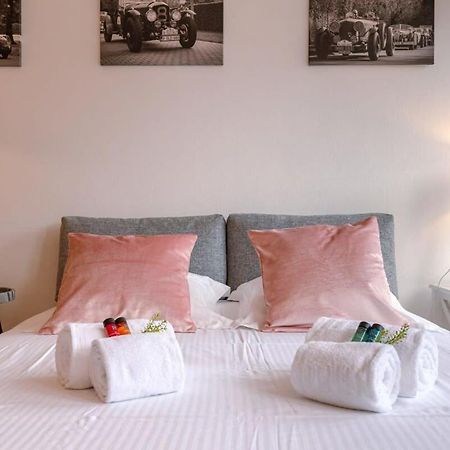 Huswell - Beautiful And Spacious Studio With Side Seaview Кноке-Хайст Екстериор снимка