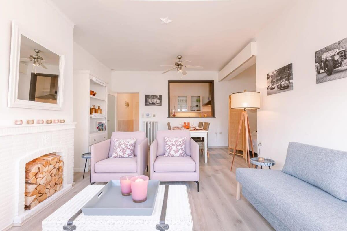 Huswell - Beautiful And Spacious Studio With Side Seaview Кноке-Хайст Екстериор снимка