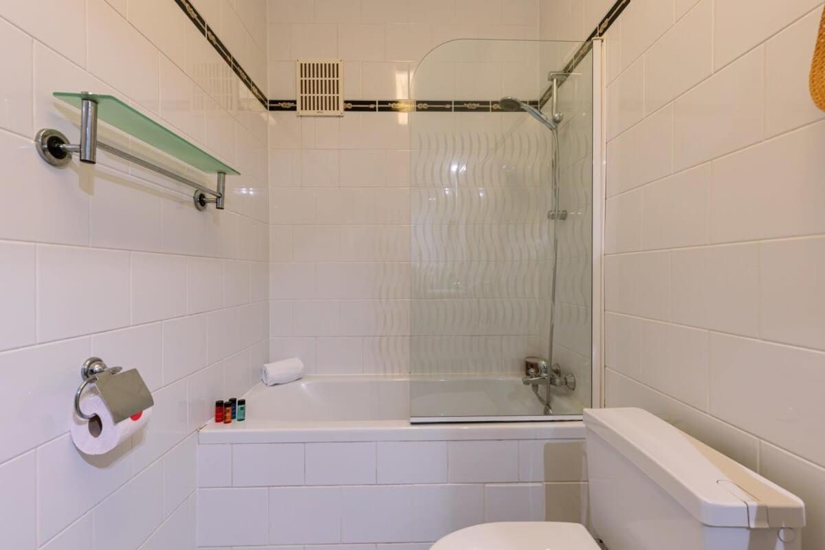 Huswell - Beautiful And Spacious Studio With Side Seaview Кноке-Хайст Екстериор снимка
